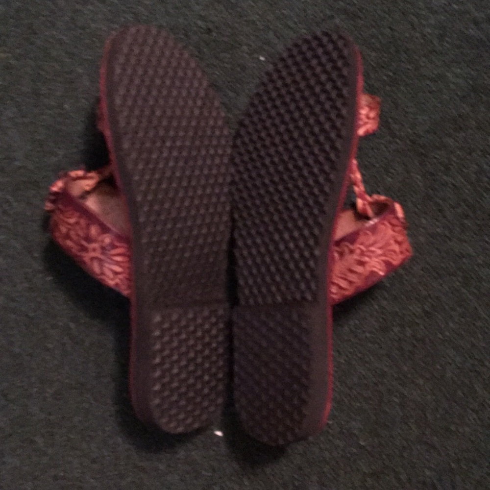 Sandals - Picture 3 of 4
